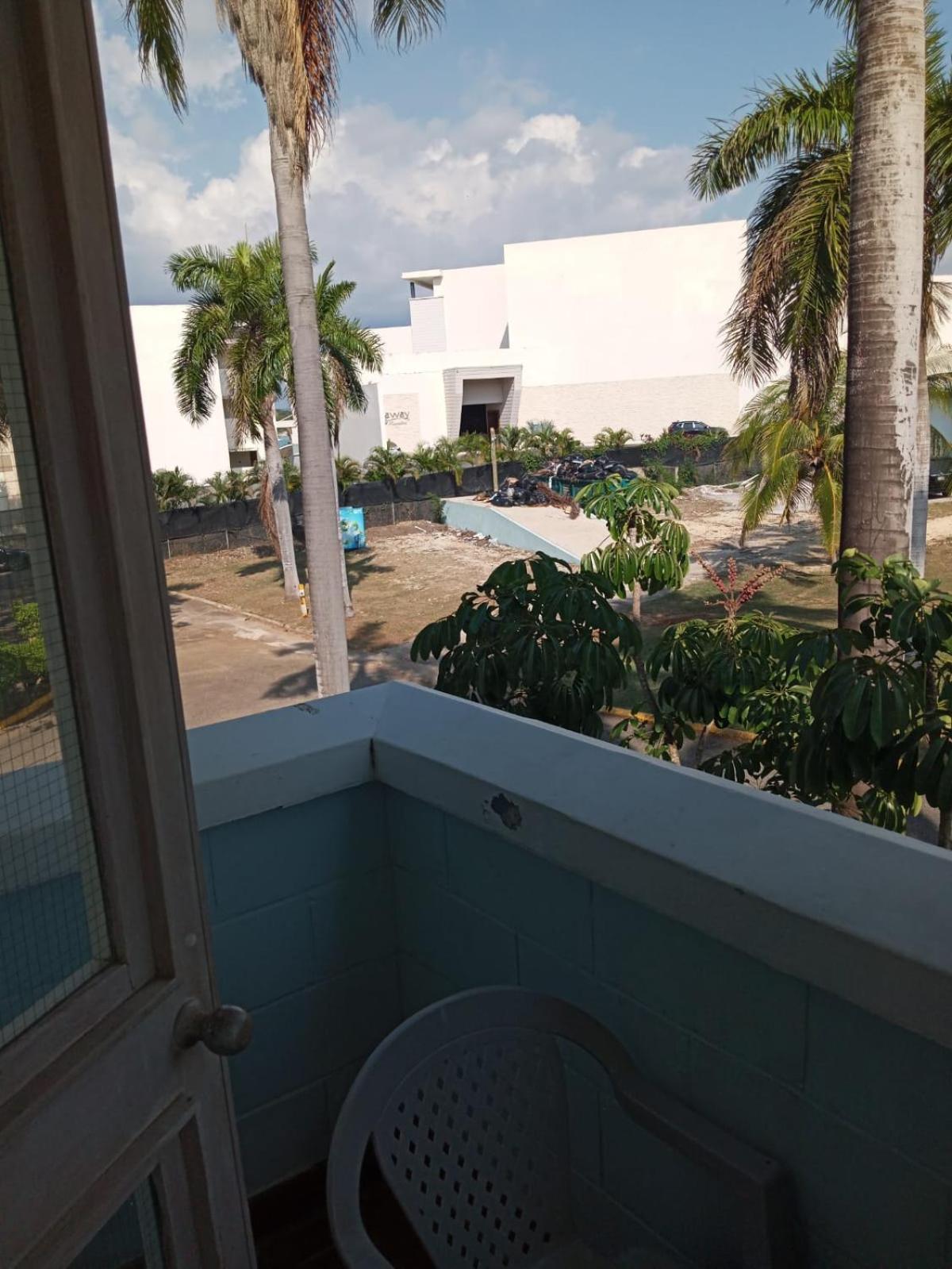 Point Village, Negril, Jamaica Luaran gambar